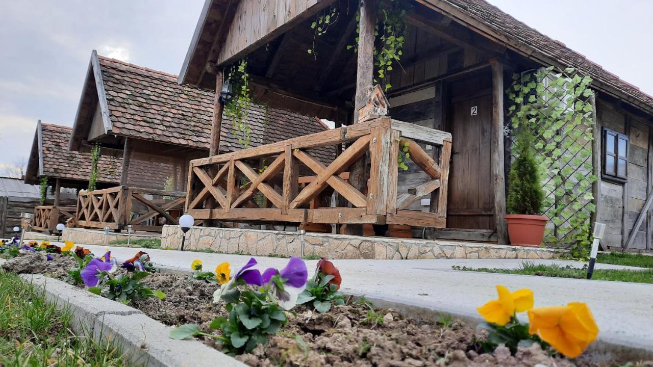 Etno Selo Eden Hotel Zeravacki Potok Exterior photo